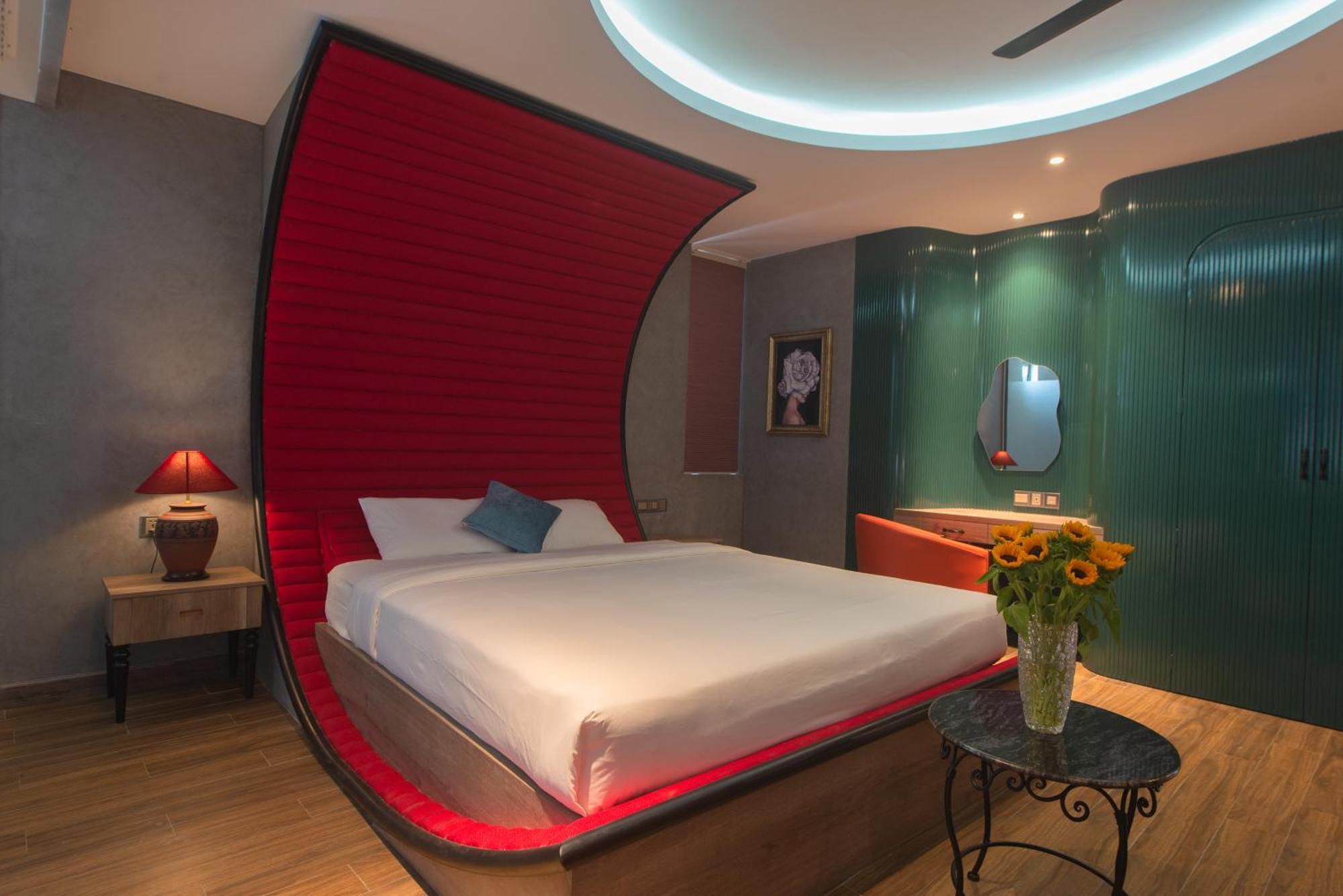 Aaron Boutique Hotel Nha Trang Esterno foto
