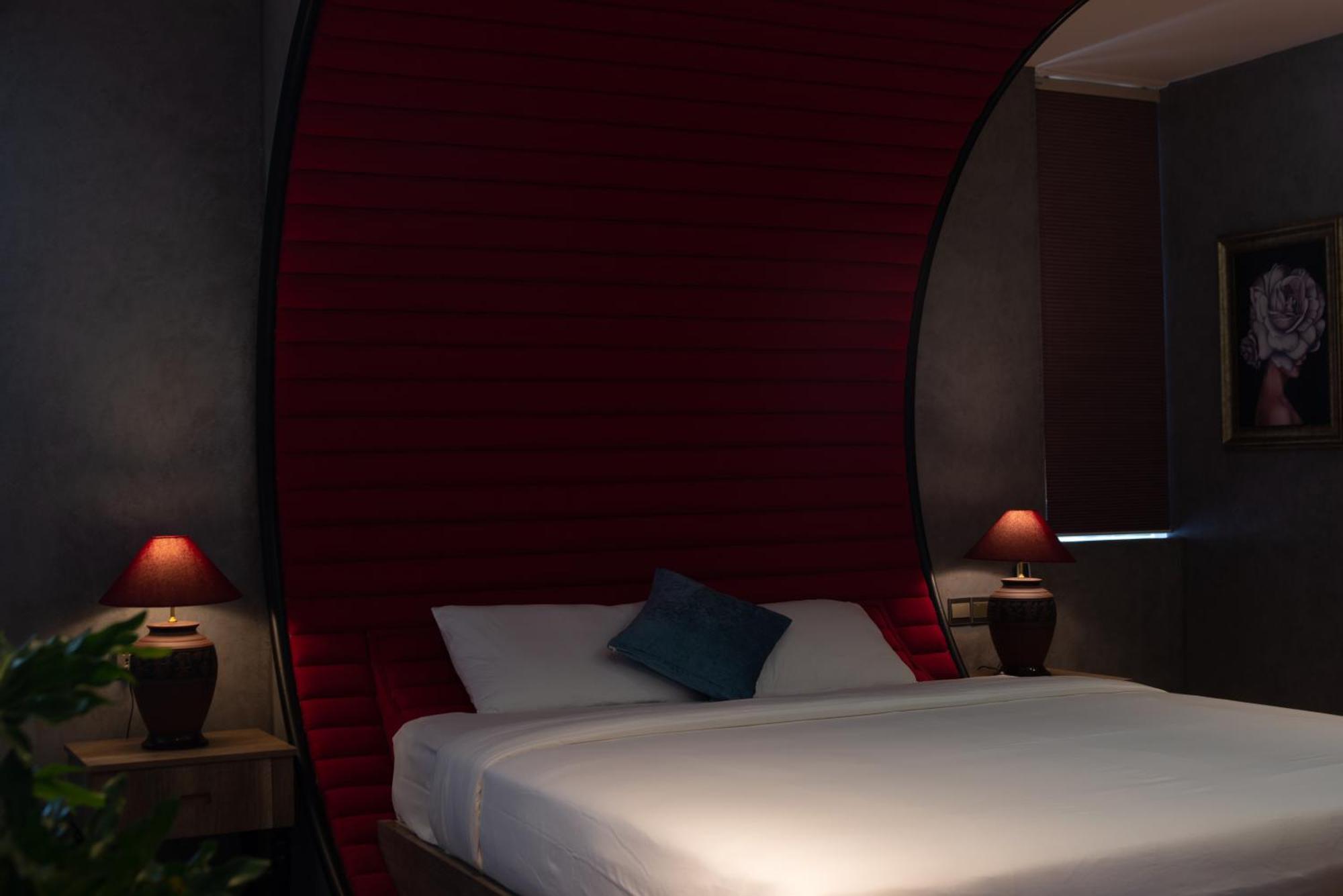 Aaron Boutique Hotel Nha Trang Esterno foto