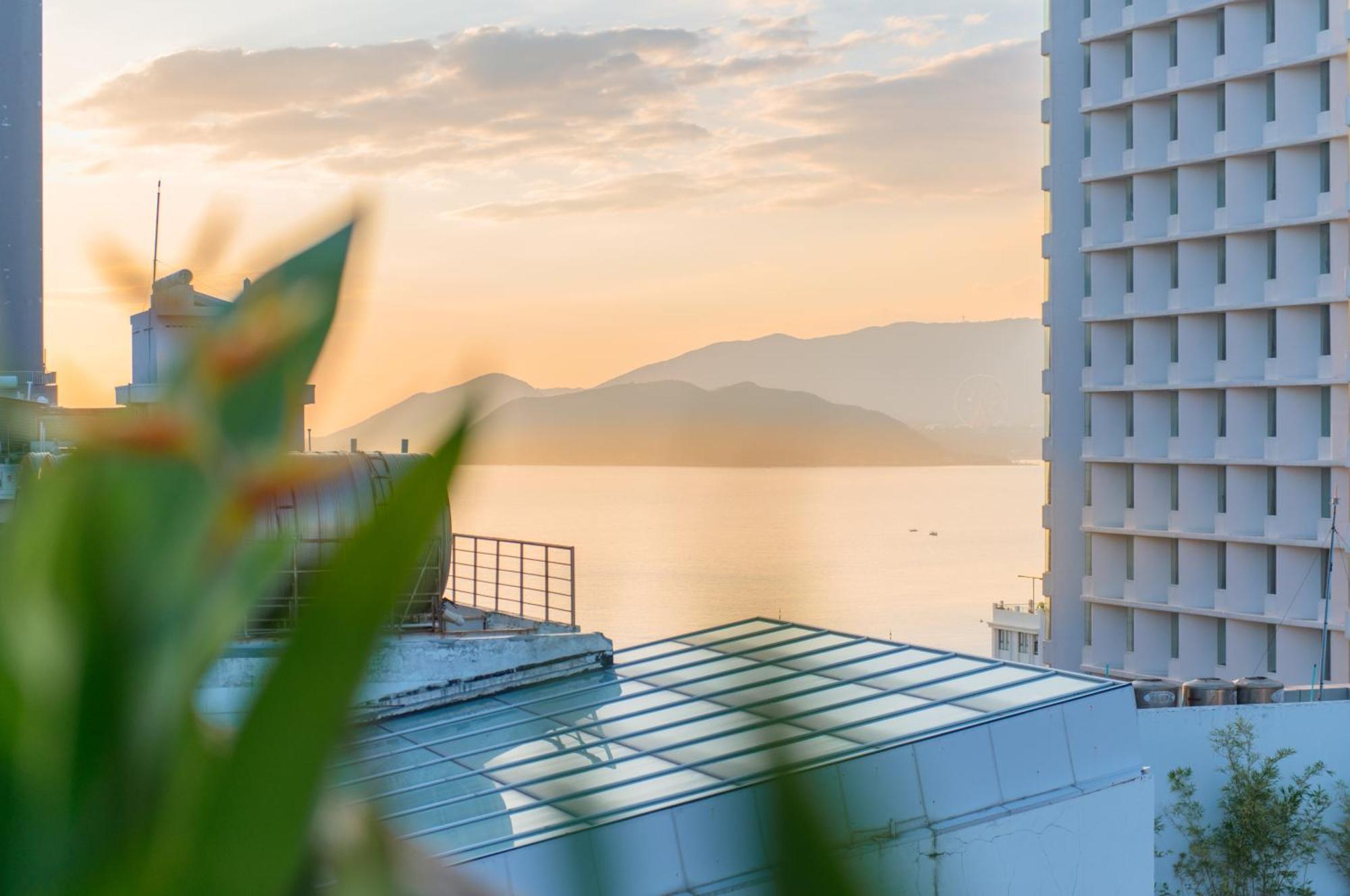 Aaron Boutique Hotel Nha Trang Esterno foto