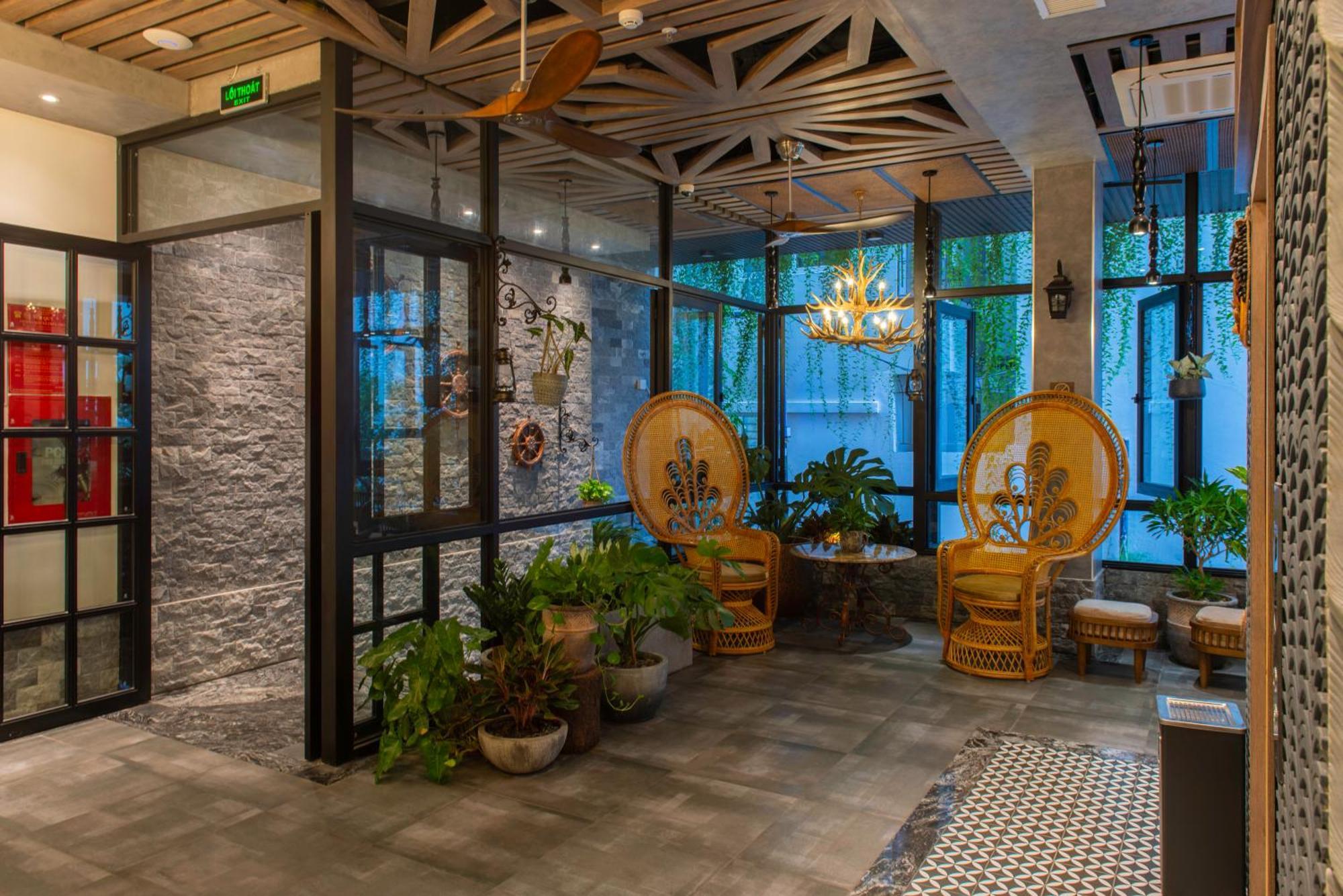 Aaron Boutique Hotel Nha Trang Esterno foto