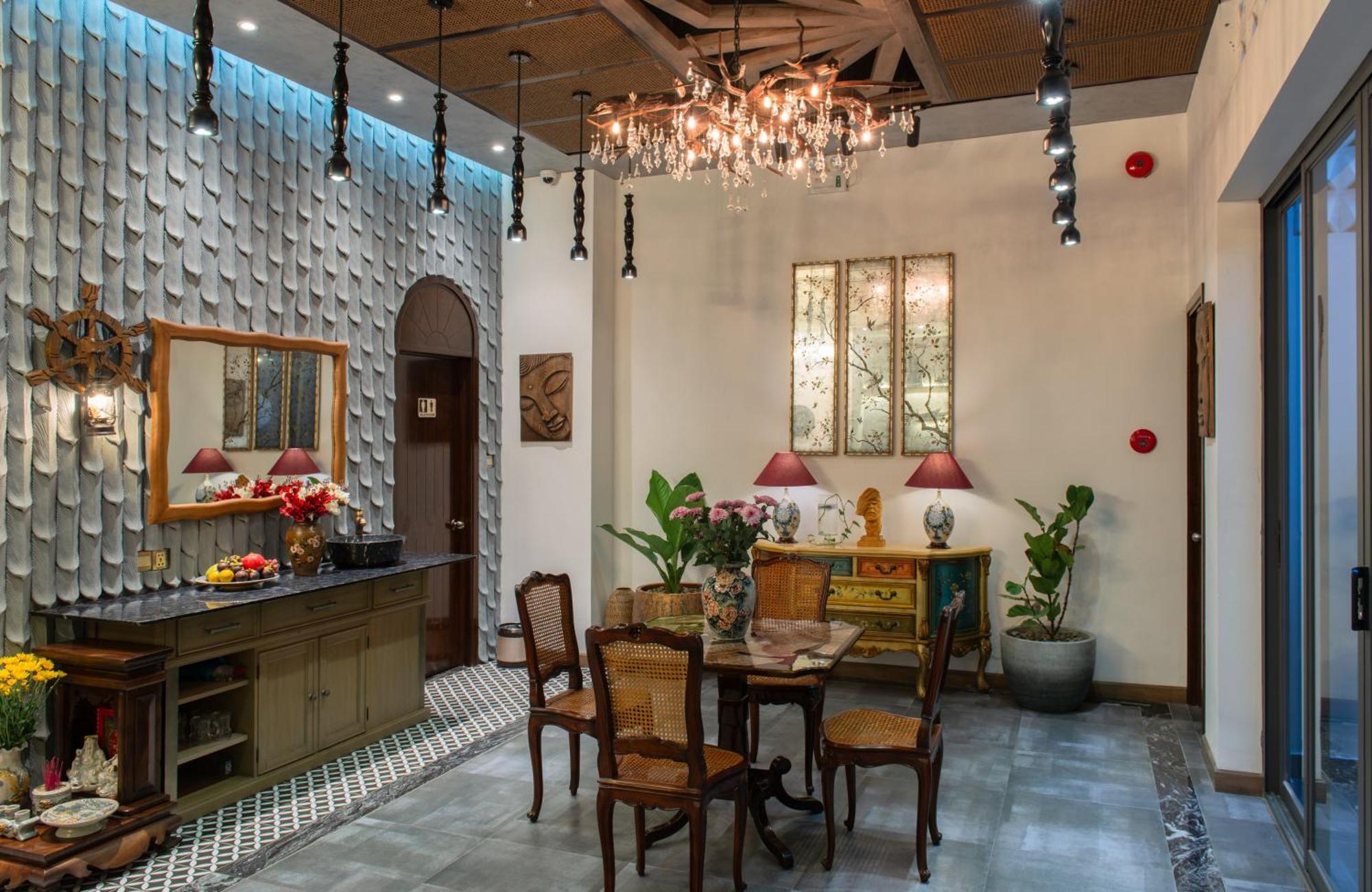 Aaron Boutique Hotel Nha Trang Esterno foto